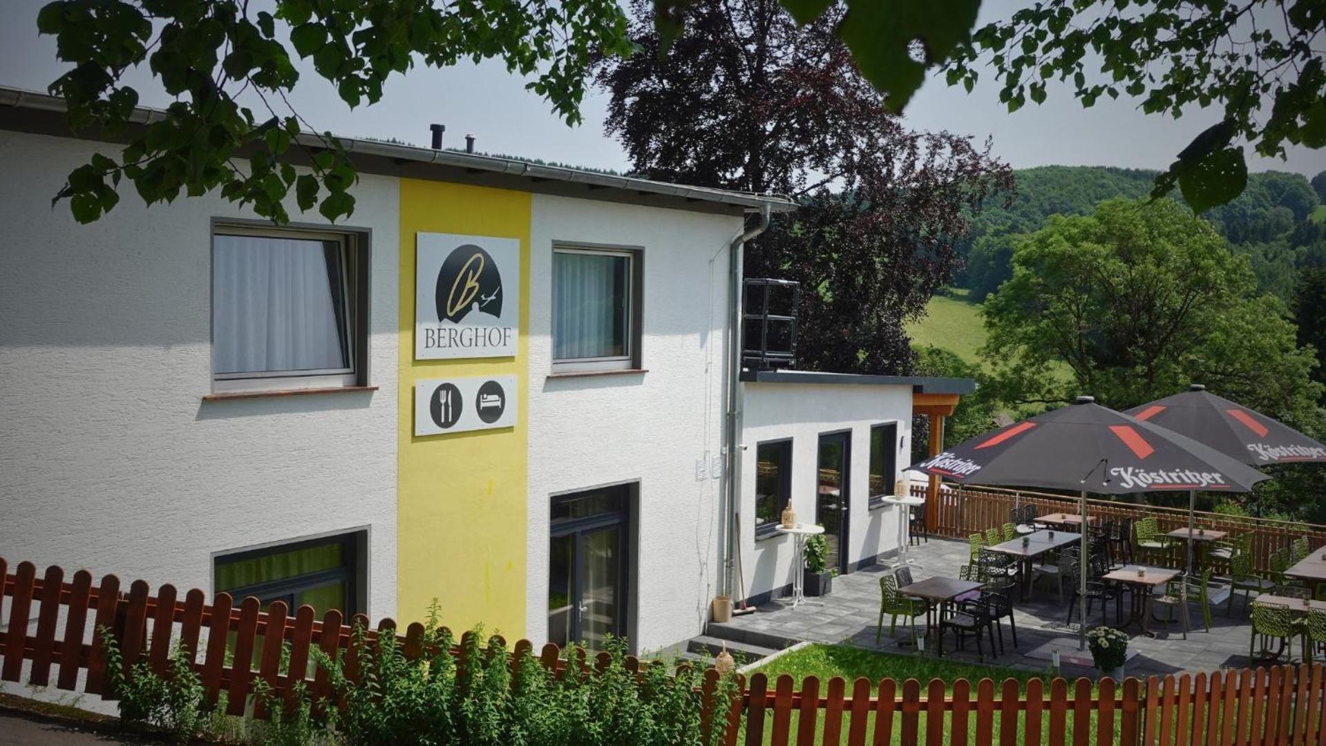 Hotel Berghof Wasserkuppe & Gaestehaus Fuldaquelle Gersfeld Εξωτερικό φωτογραφία