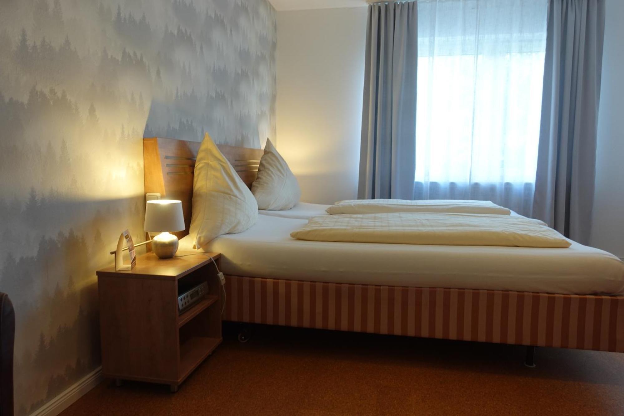 Hotel Berghof Wasserkuppe & Gaestehaus Fuldaquelle Gersfeld Δωμάτιο φωτογραφία
