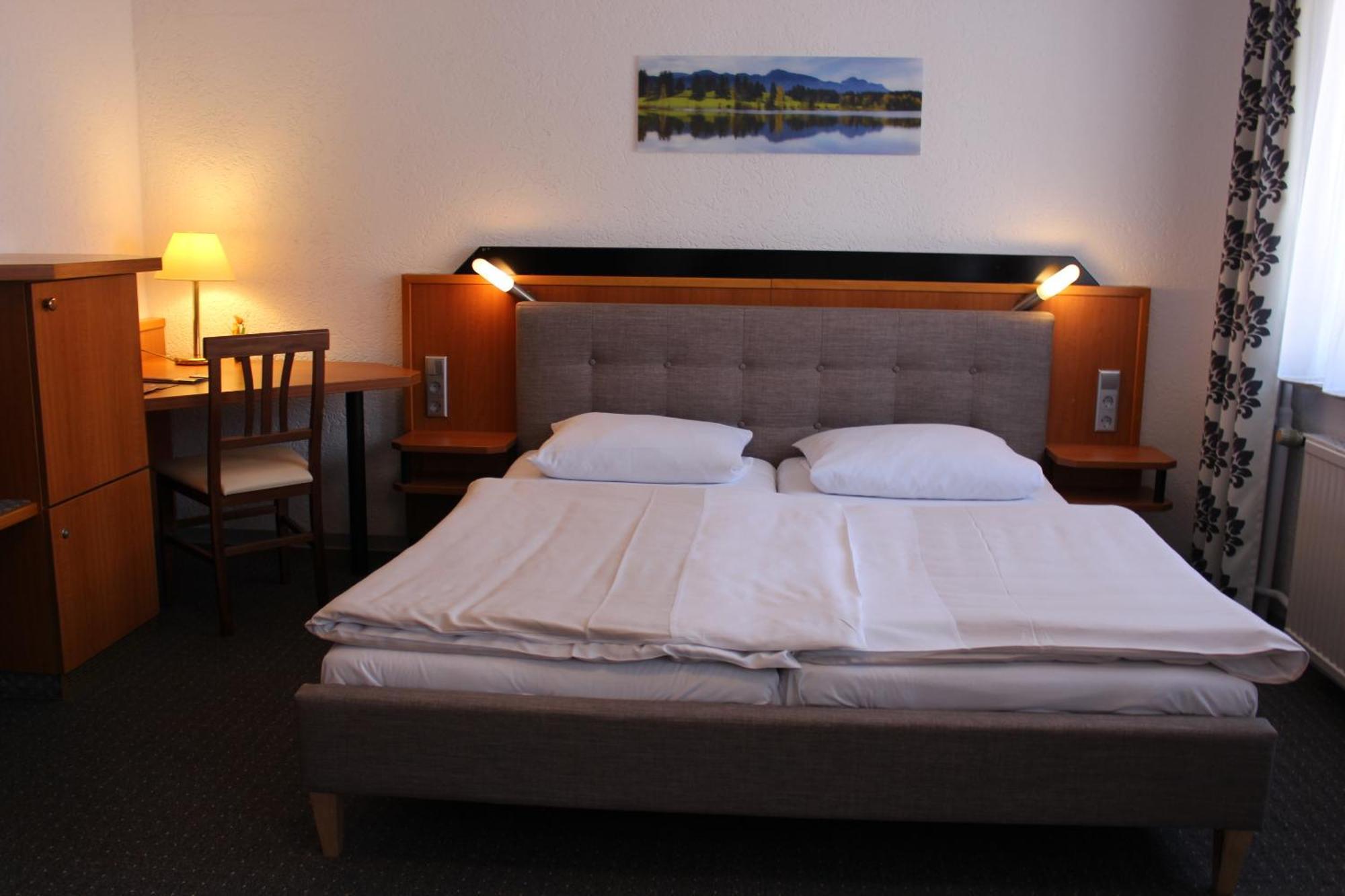 Hotel Berghof Wasserkuppe & Gaestehaus Fuldaquelle Gersfeld Δωμάτιο φωτογραφία